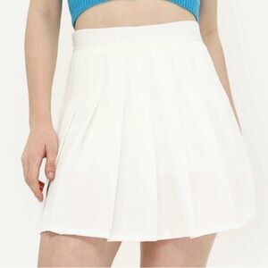 Cider White Pleated Mini Skort